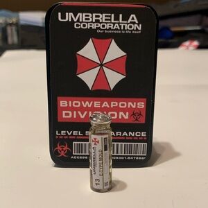 Resident Evil 7 - E-TYPE MOLD VIAL - 1.25 Inches